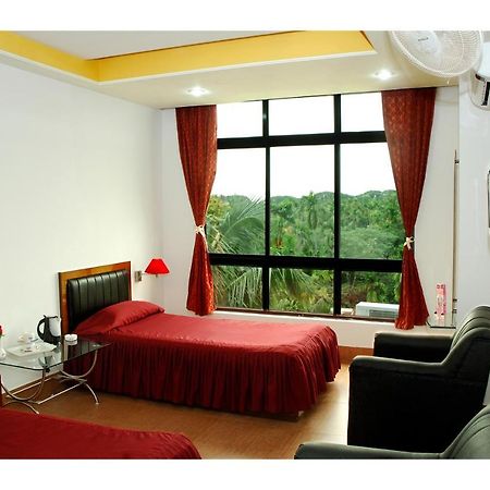 Hotel Dooars Mountain Alipur Duar Bagian luar foto