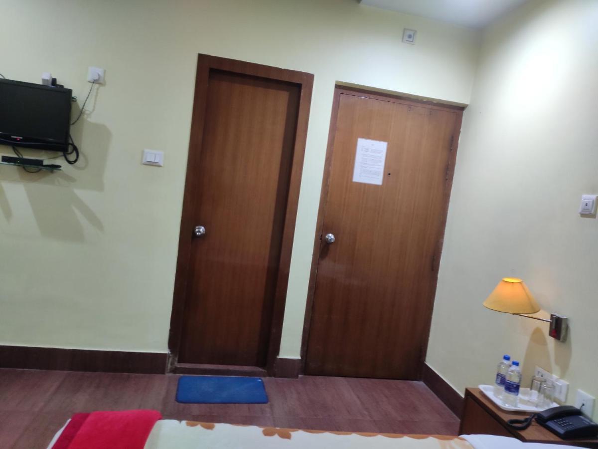 Hotel Dooars Mountain Alipur Duar Bagian luar foto